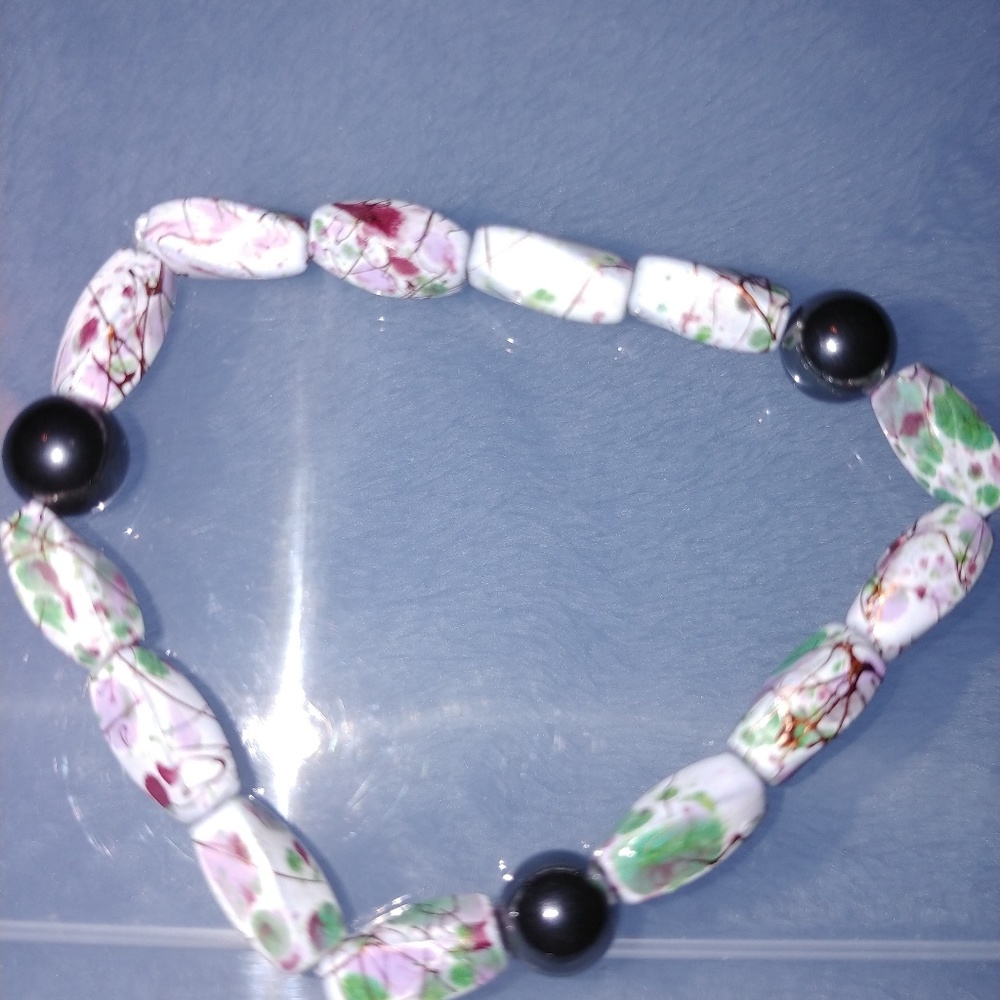 Picasso White Therapeutic Magnetic Bracelet